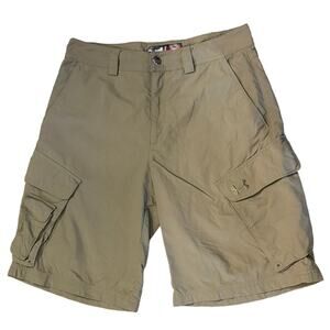 Under Armour Mens Size 30 Rip Stop Cargo Shorts in a Olive/Tan Color
